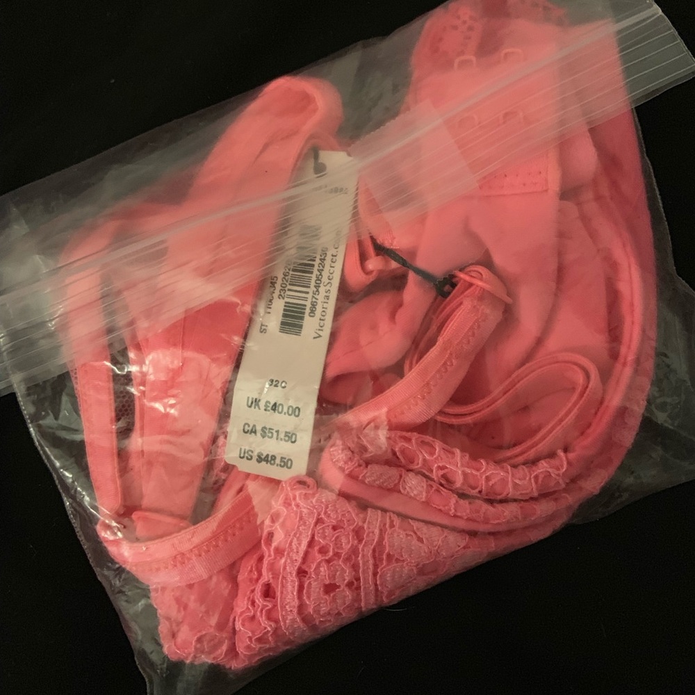 NWT body by Victoria neon hot pink lace plunge bra - Picture 2 of 2